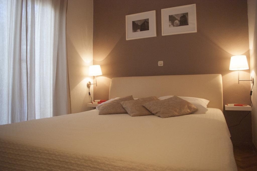 Apartments Vongula トロギール エクステリア 写真