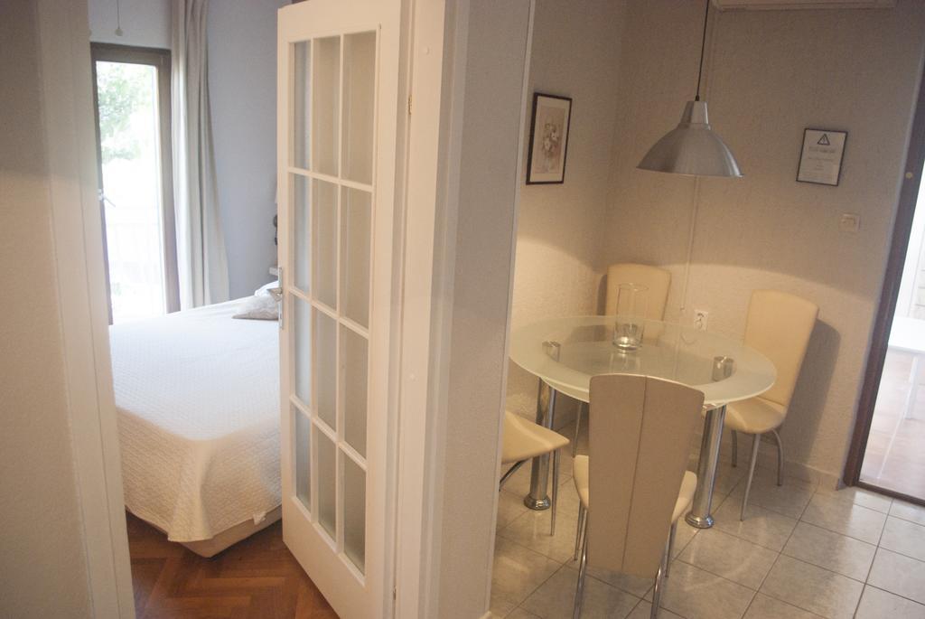 Apartments Vongula トロギール エクステリア 写真